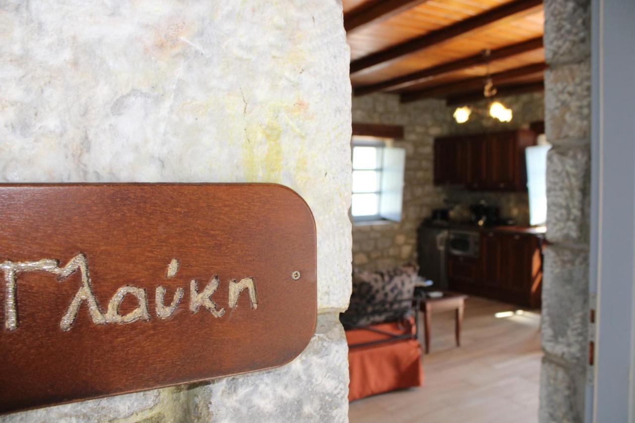 Εn Plo Luxury Suites Karavostásion Extérieur photo
