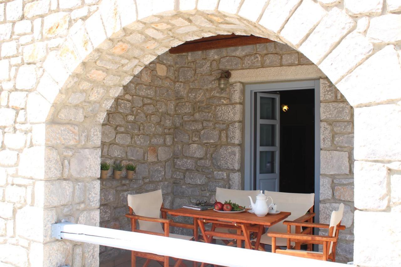Εn Plo Luxury Suites Karavostásion Extérieur photo