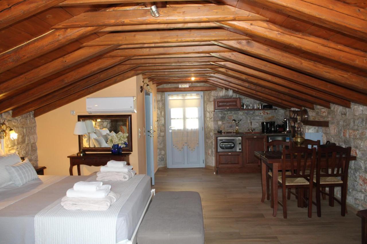 Εn Plo Luxury Suites Karavostásion Extérieur photo