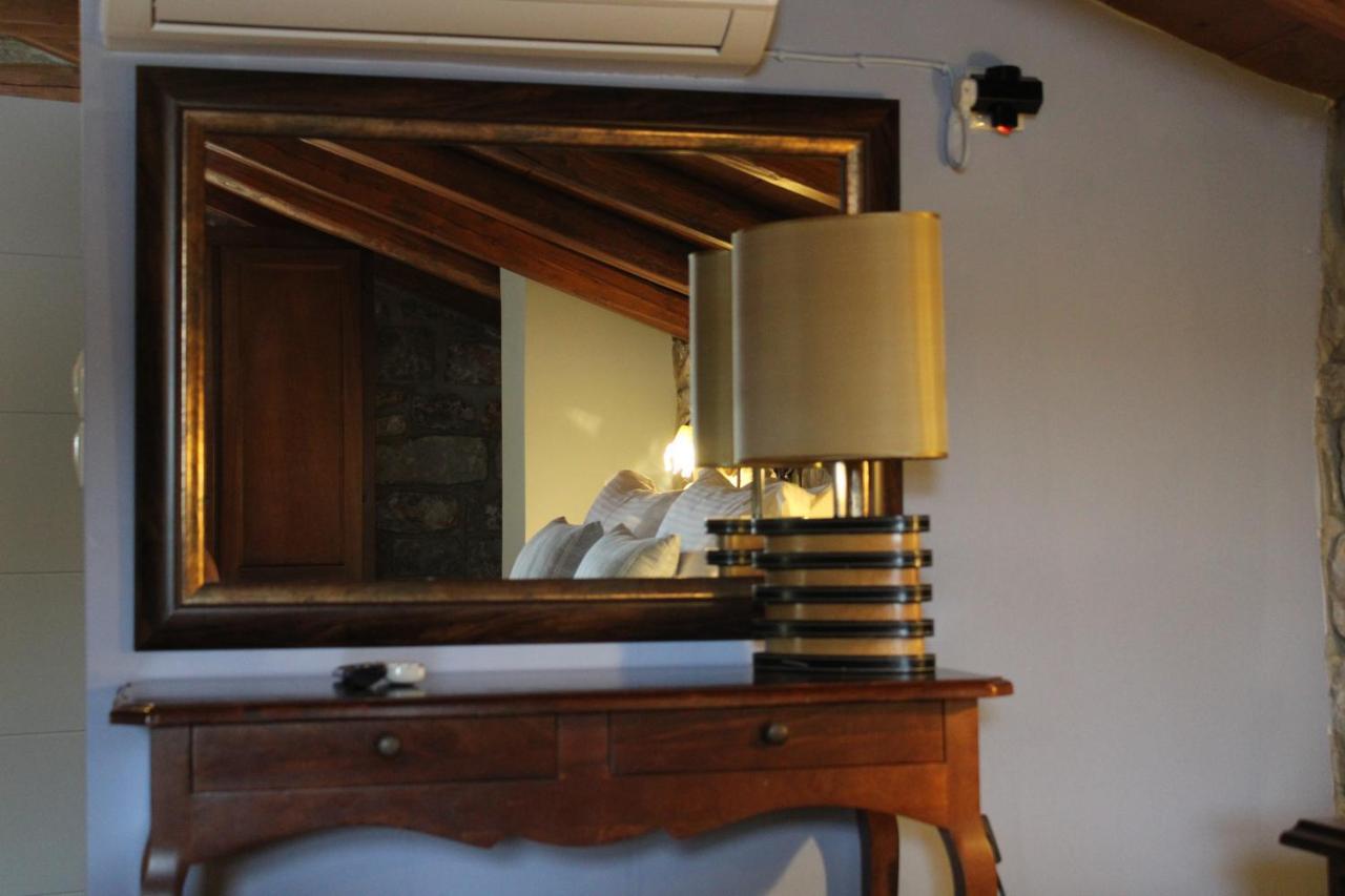 Εn Plo Luxury Suites Karavostásion Extérieur photo