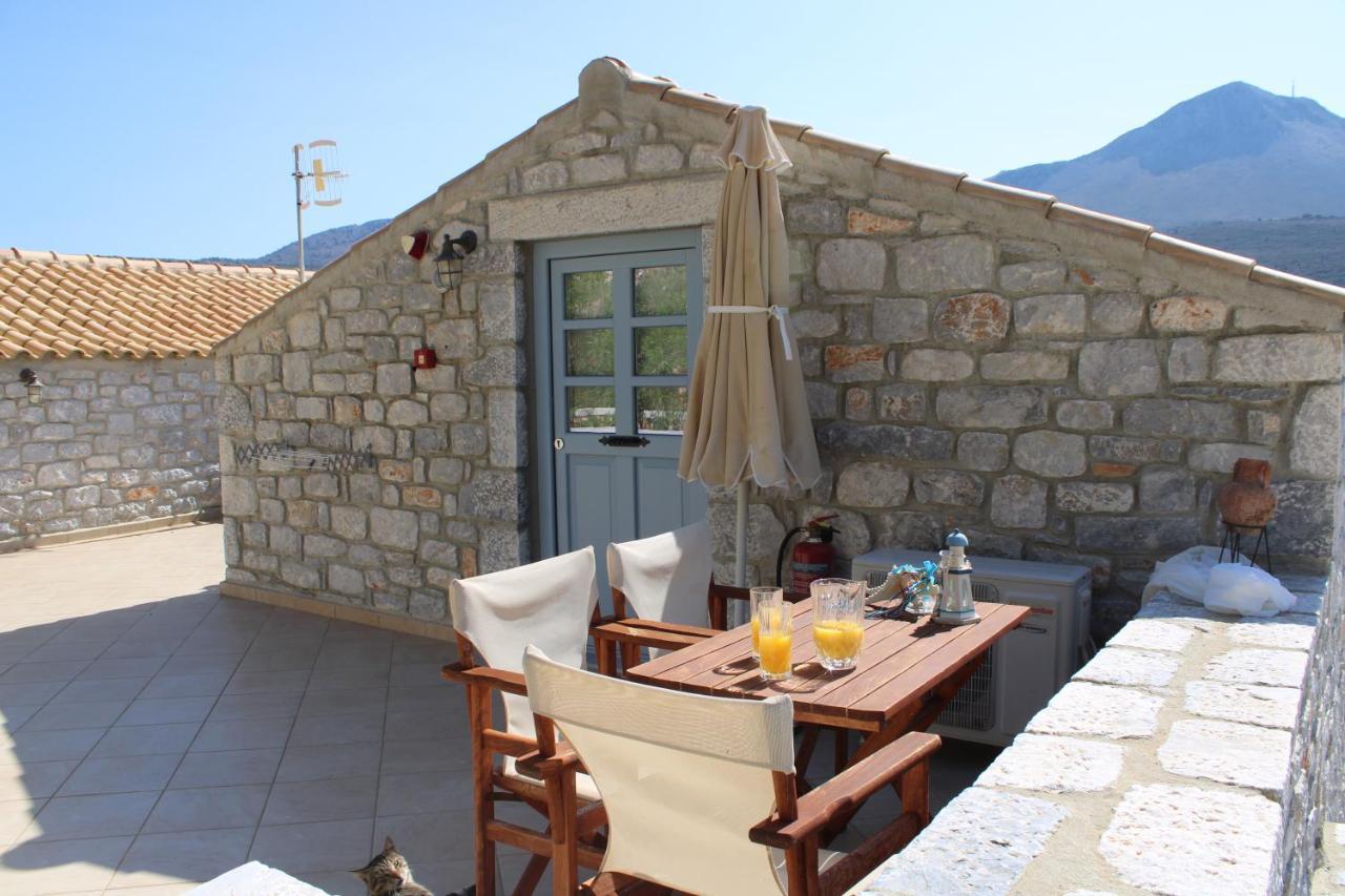 Εn Plo Luxury Suites Karavostásion Extérieur photo