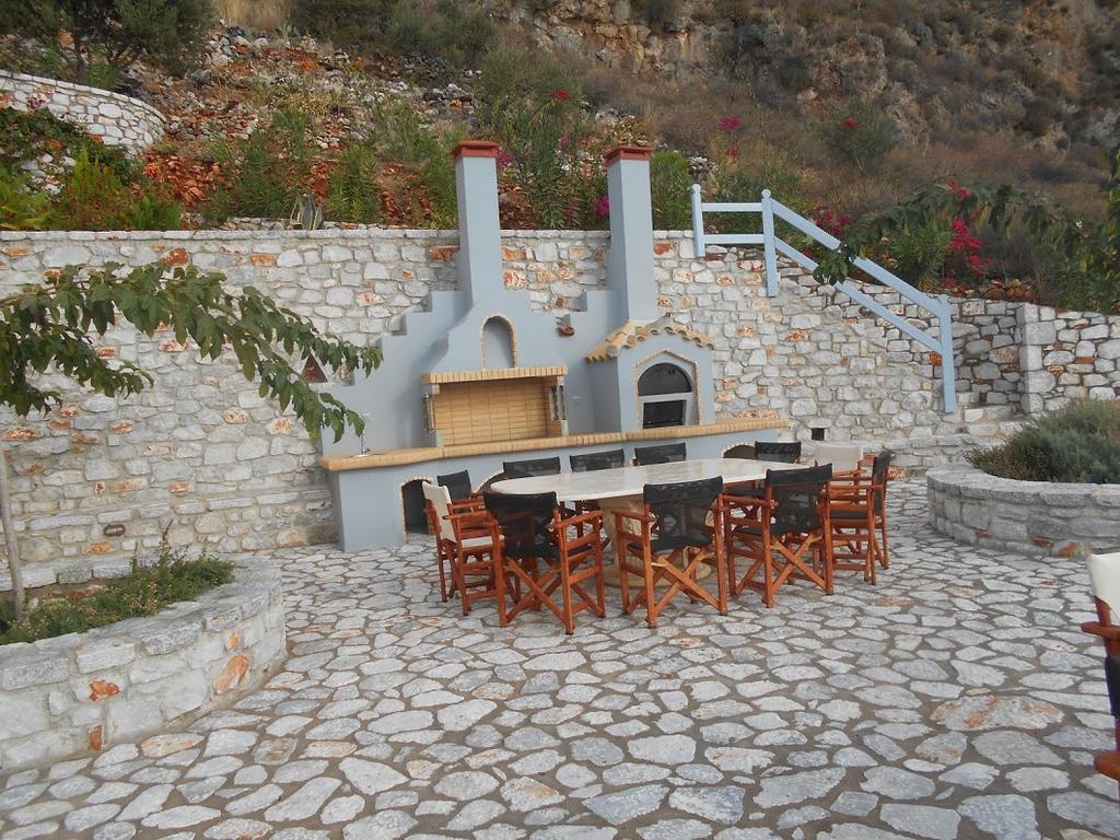 Εn Plo Luxury Suites Karavostásion Extérieur photo