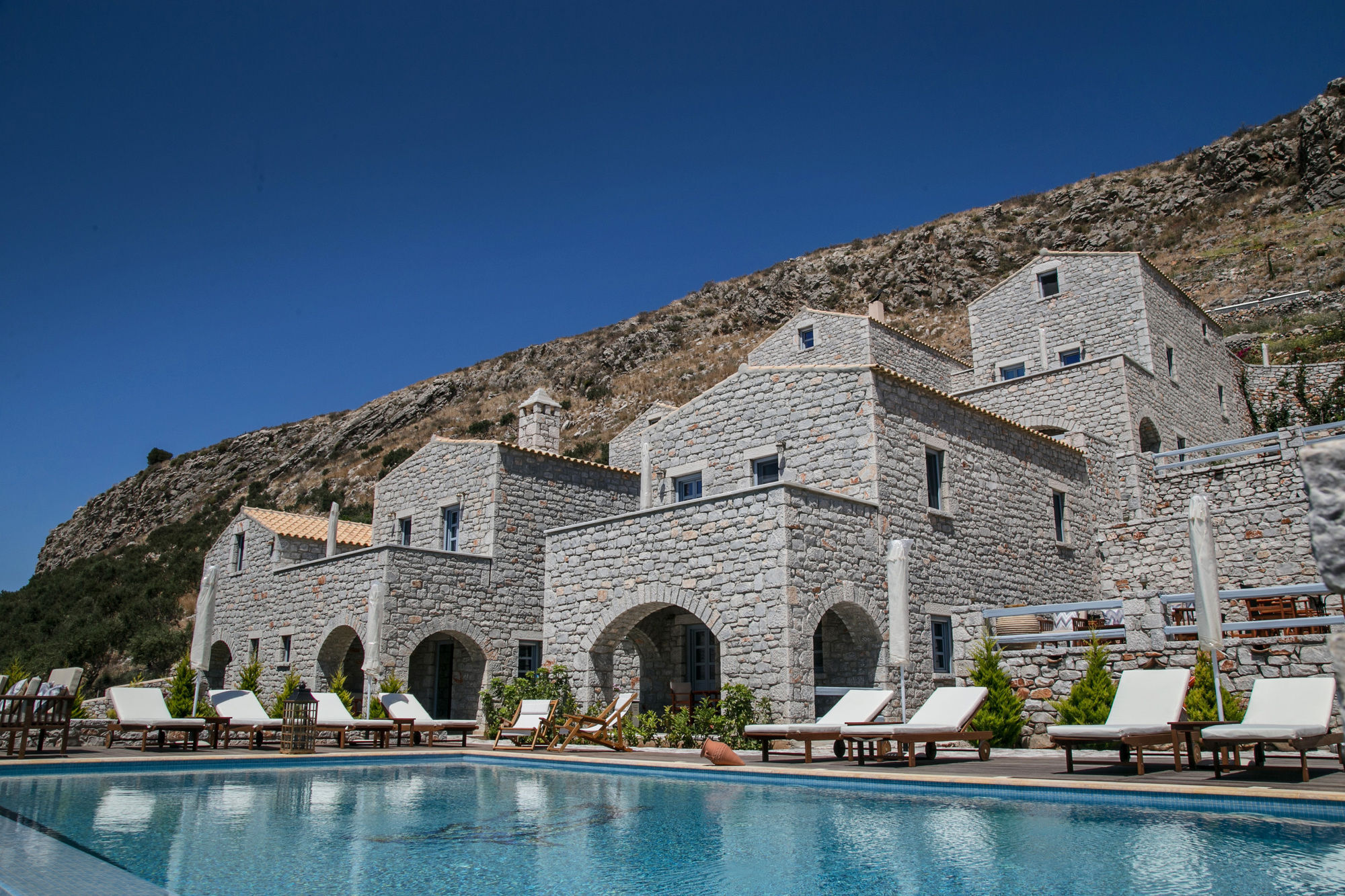 Εn Plo Luxury Suites Karavostásion Extérieur photo